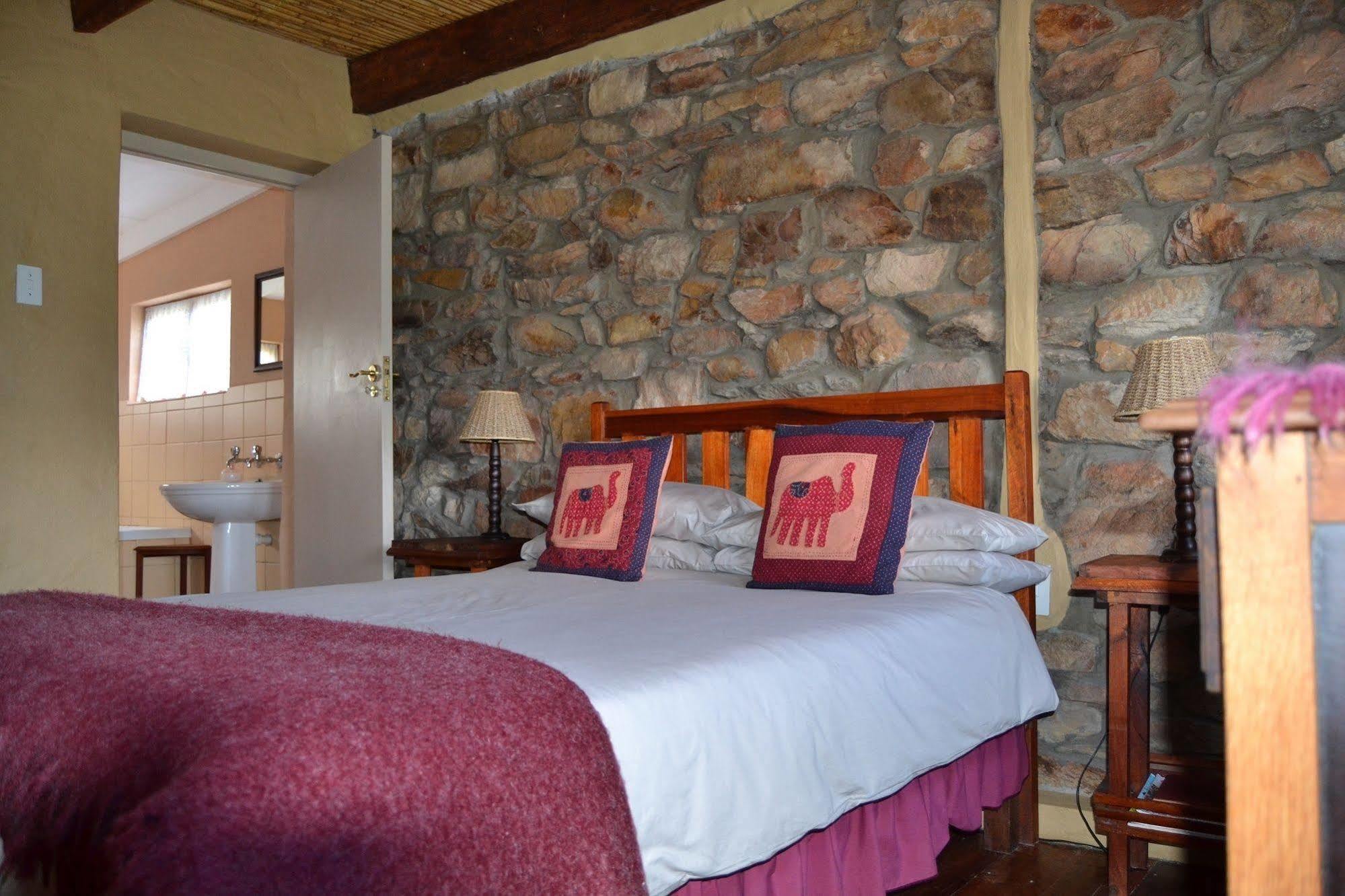 Over The Mountain Guest Farm George Eksteriør billede